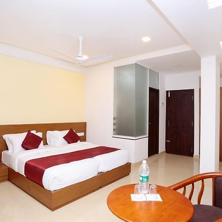 Hotel Ayodhya Residency Kozhikode Bagian luar foto