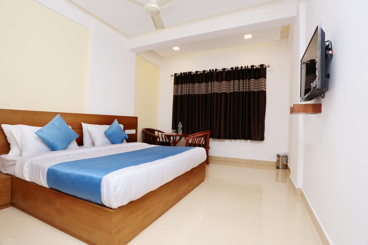 Hotel Ayodhya Residency Kozhikode Bagian luar foto