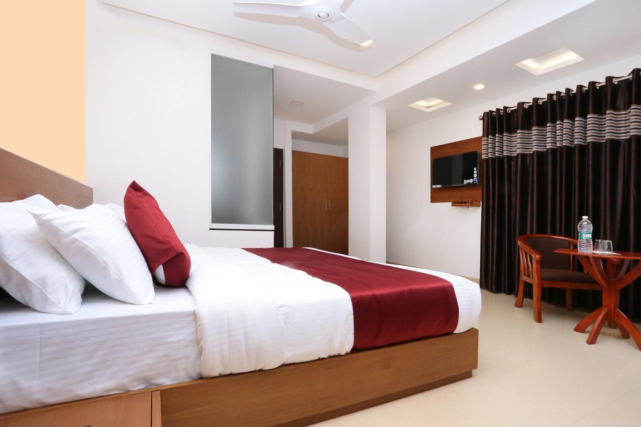 Hotel Ayodhya Residency Kozhikode Bagian luar foto