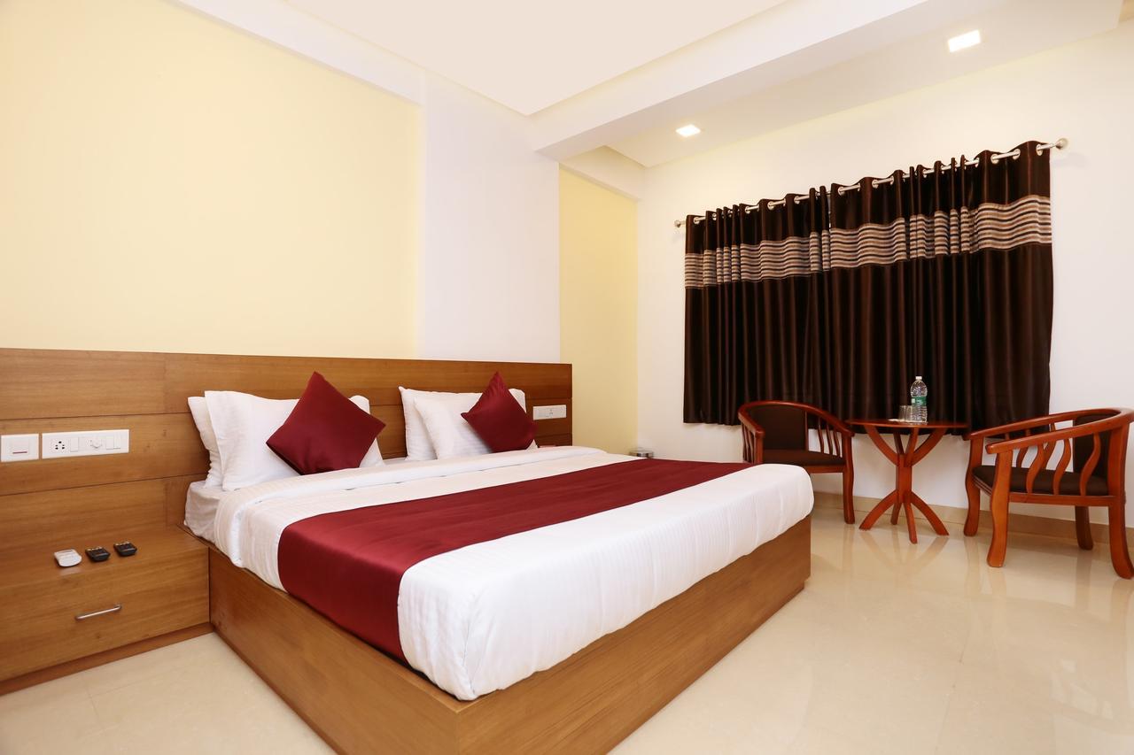 Hotel Ayodhya Residency Kozhikode Bagian luar foto