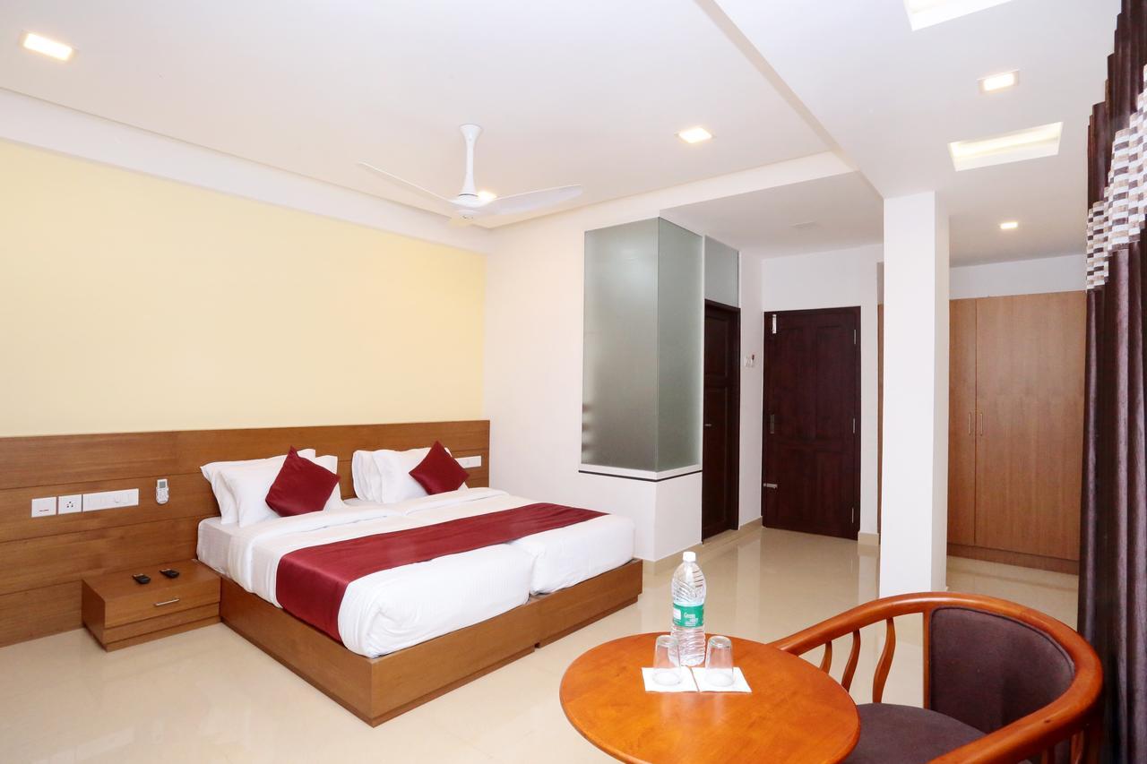 Hotel Ayodhya Residency Kozhikode Bagian luar foto